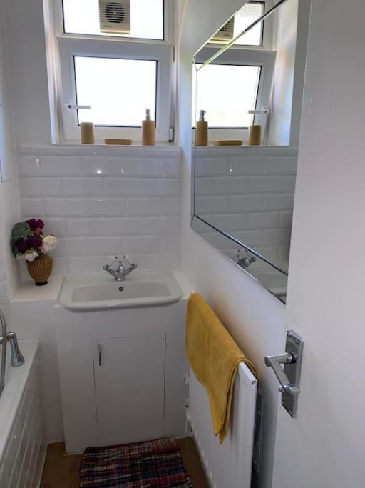 Lovely 2 Bedroom Flat In Greater London Luaran gambar